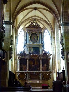 Der Altar im Dom zu Halle