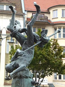 Fischerstechen auf der Saale in Halle