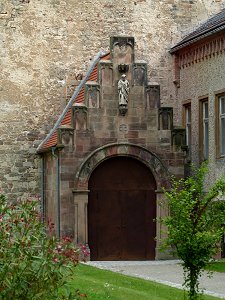 Portal der Schlosskapelle Goseck