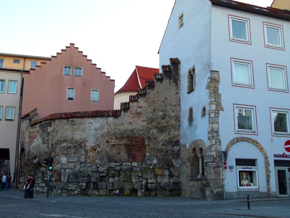 Römermauern in Regensburg